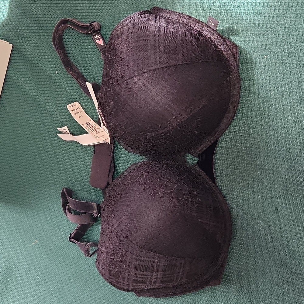 VS Bra NWT 38C